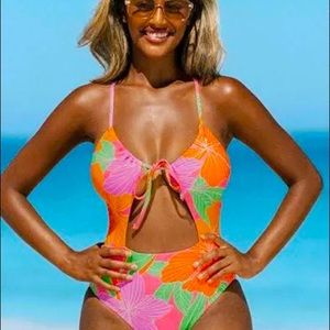 Colorful One-piece swimsuit